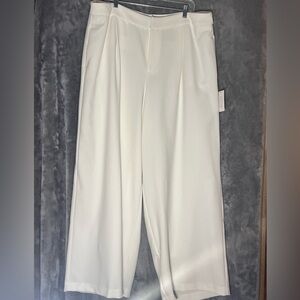 Perfect Wide Leg Cream Pant With Side Pockets & Front Pleat Very Flattering 18W